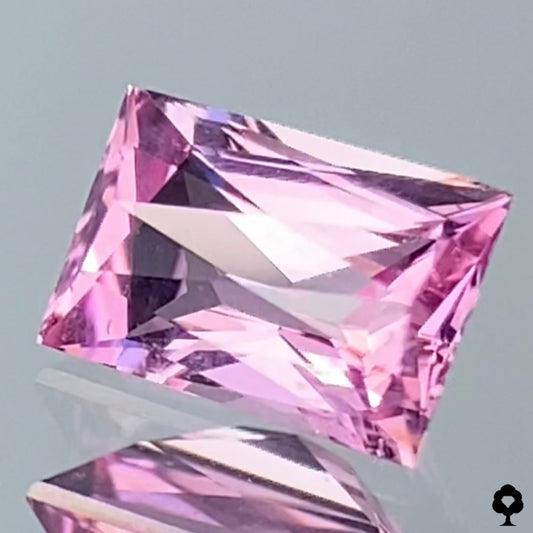 Spinel 0.40ct / Vietnam