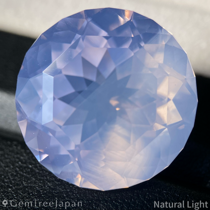 Milky Amethyst 36.028ct / Brazil