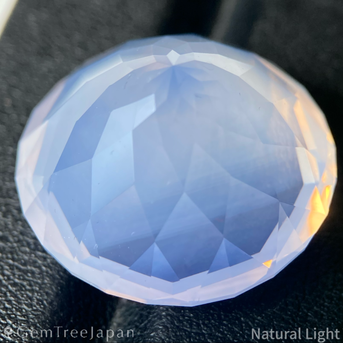 Milky Amethyst 36.028ct / Brazil