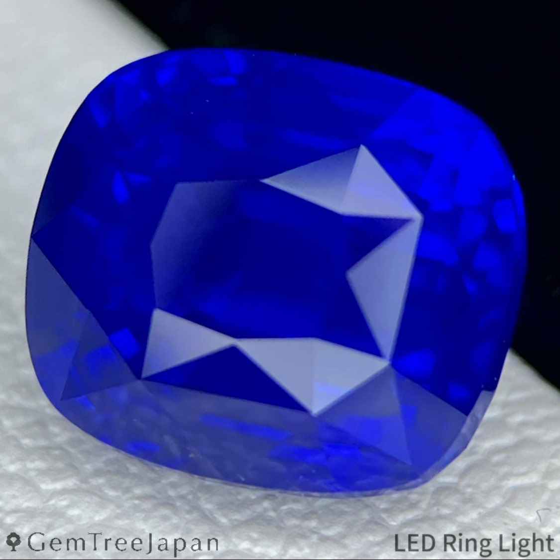 Cornflower Blue Sapphire 3.110ct / Burma