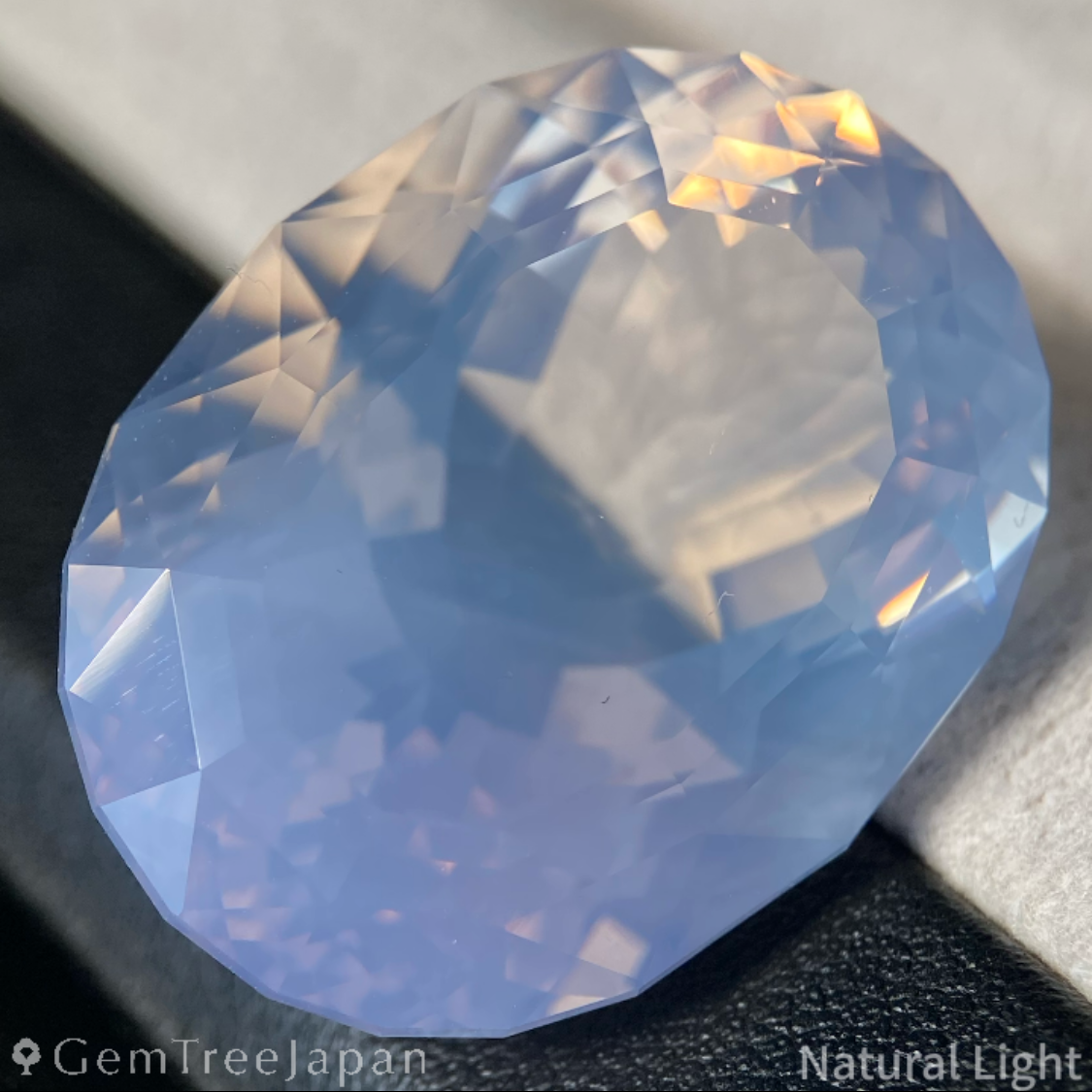 Milky Amethyst 40.701ct / Brazil