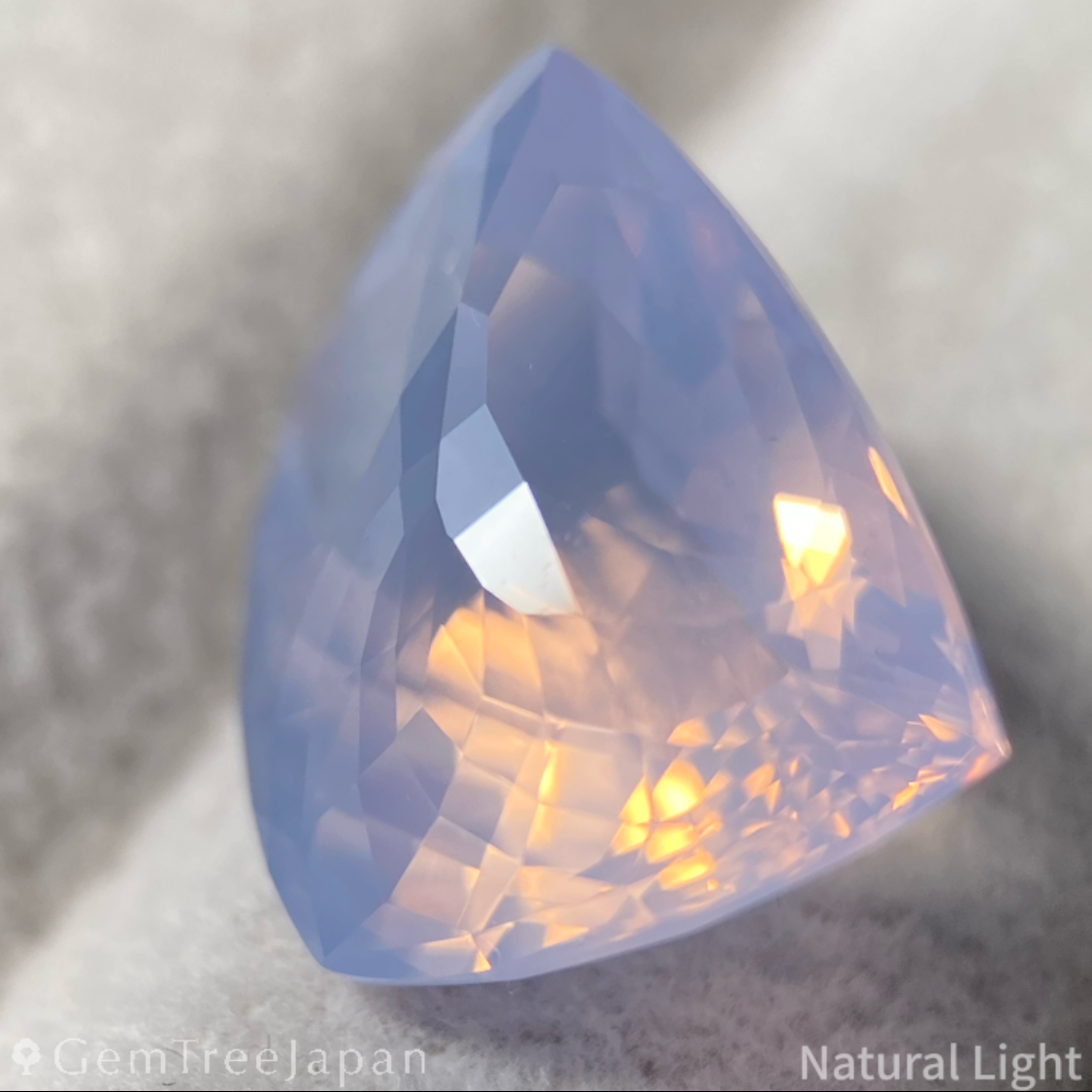 Milky Amethyst 6.943ct / Brazil