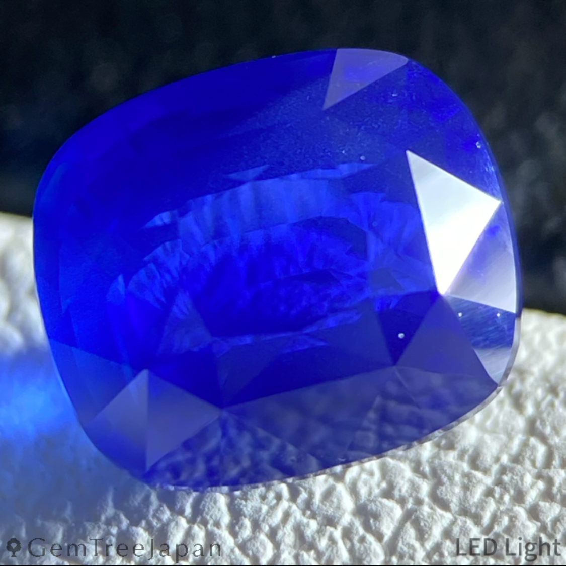 Cornflower Blue Sapphire 3.110ct / Burma