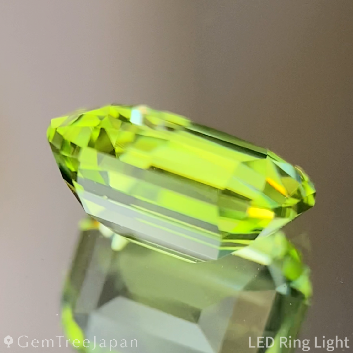 Peridot 1.36ct / U.S.A.