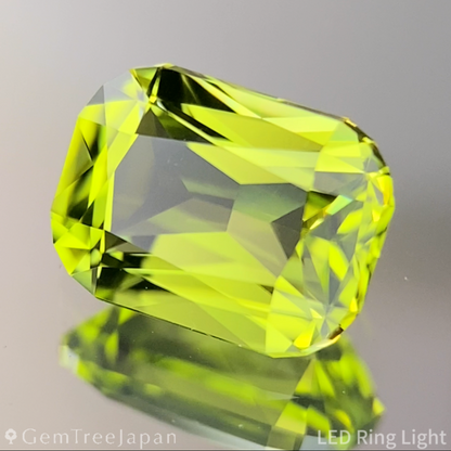 Peridot 1.28ct / U.S.A.