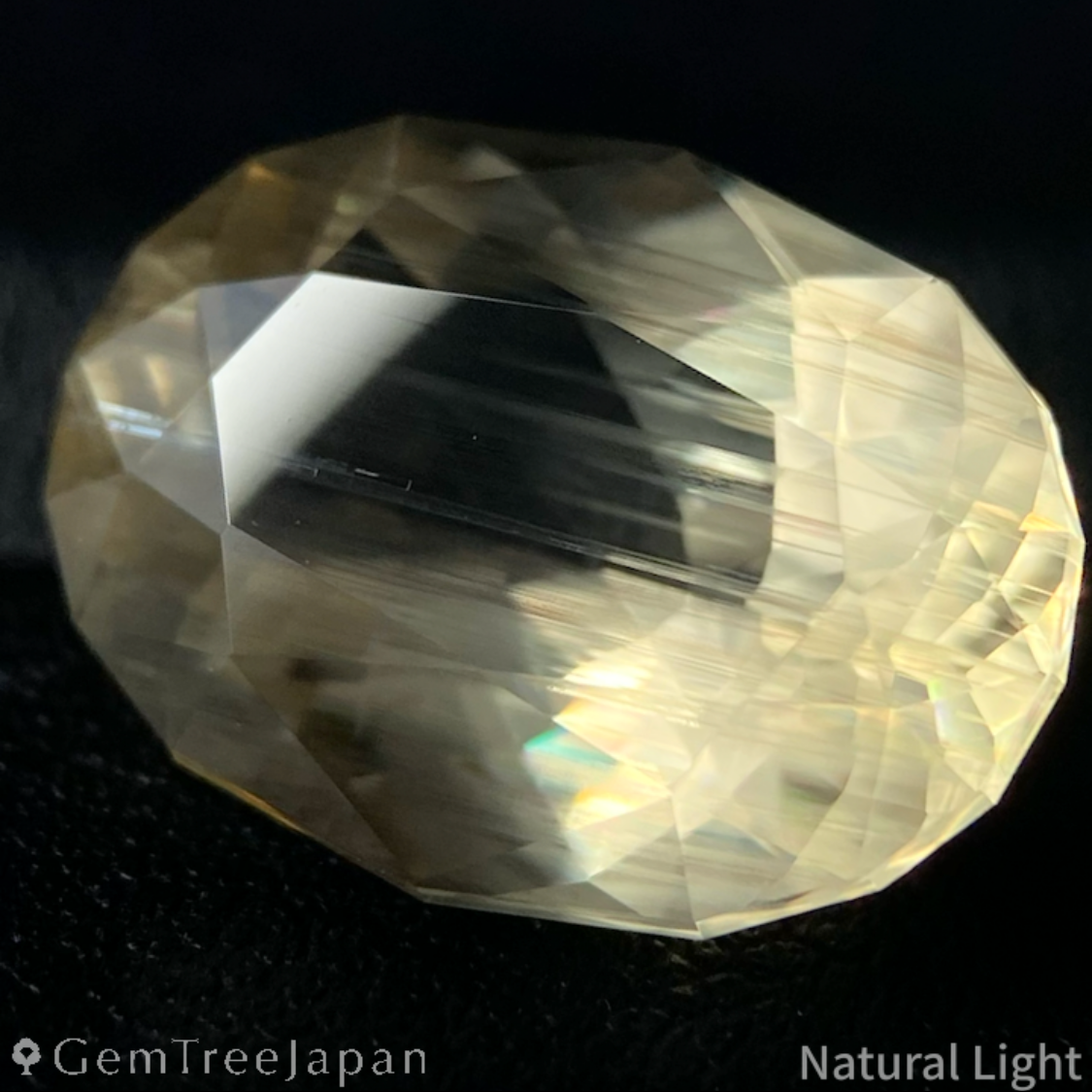 Golden Labradorite 4.88ct / Sri Lanka