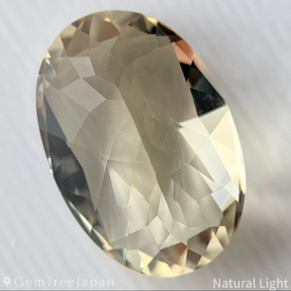 Golden Labradorite 5.021ct / Sri Lanka