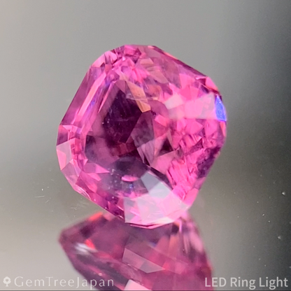 Mahenge Spinel 0.814ct / Tanzania