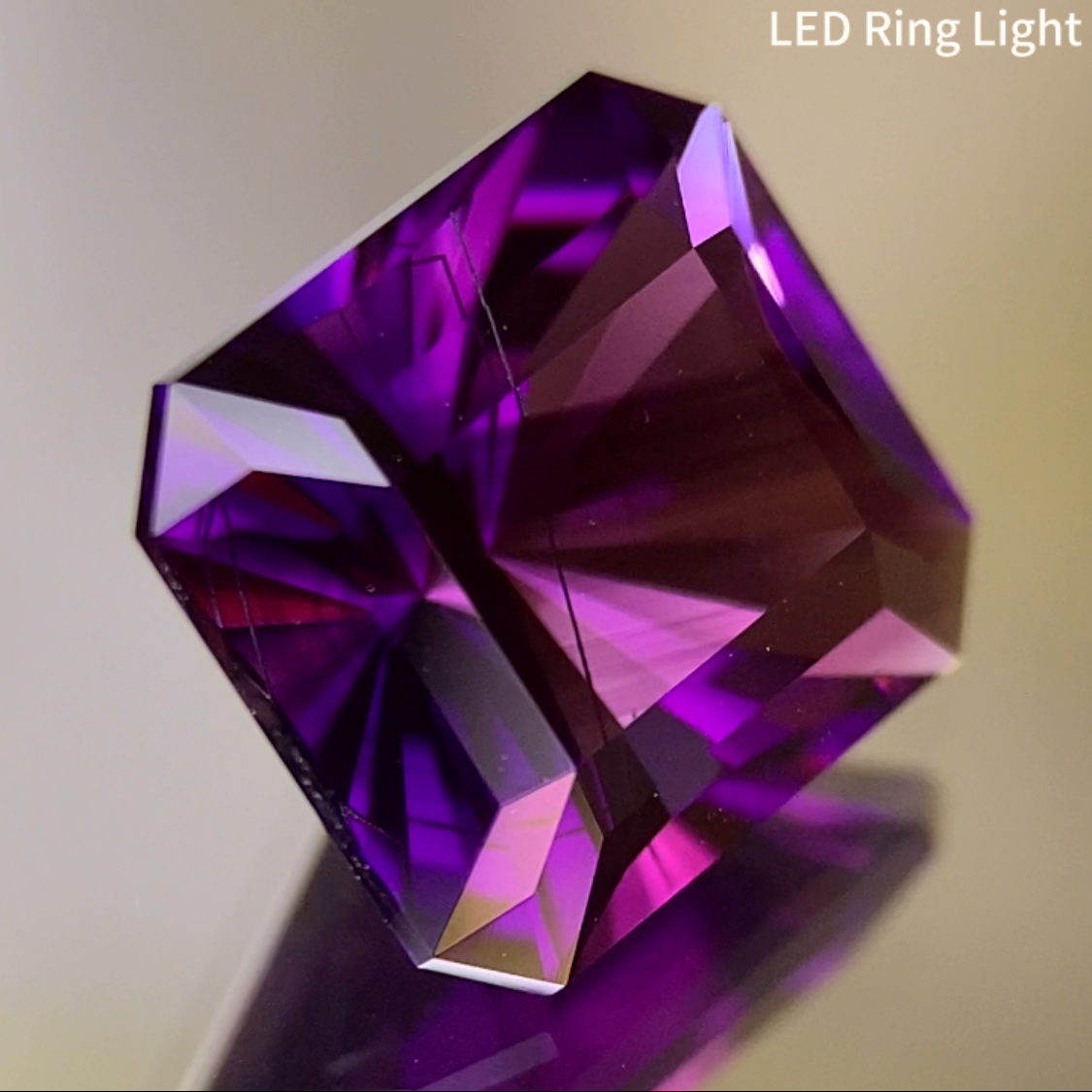 Amethyst 2.22ct / Brazil