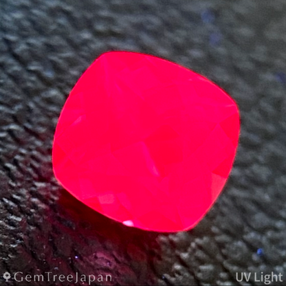 Orangy Red Spinel 0.390ct / Burma