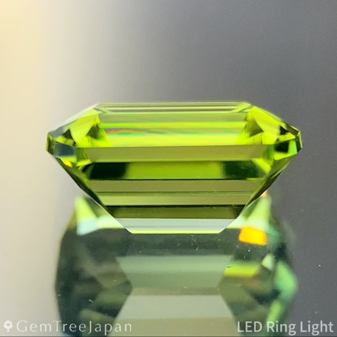 Peridot 1.20ct / U.S.A.