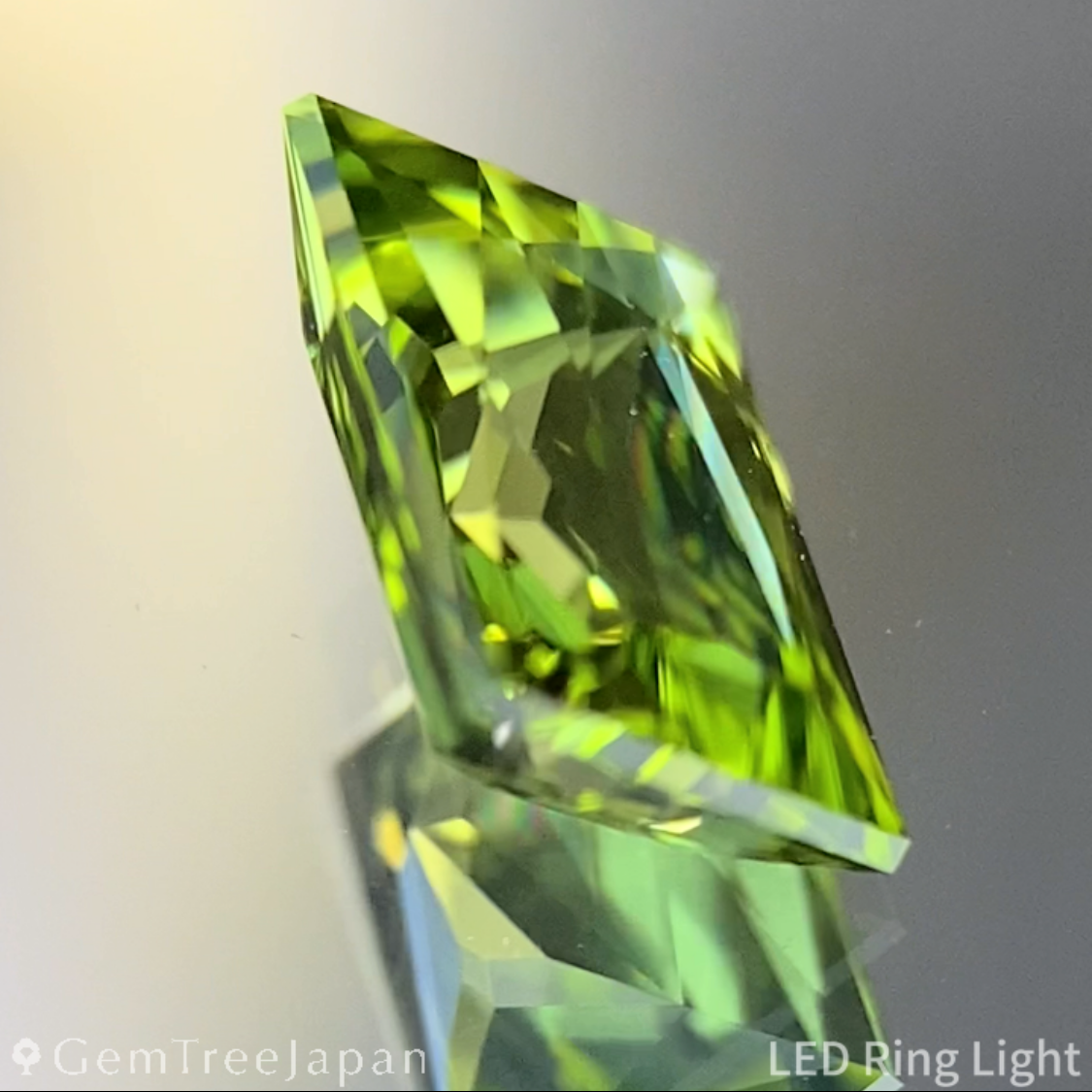 Peridot 1.05ct / U.S.A.
