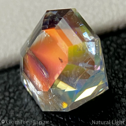 Rainbow Moon Stone 4.850ct / Madagascar