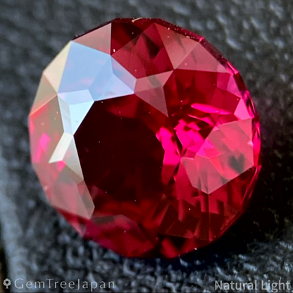 Rhodolite Garnet 1.727ct / Tanzania