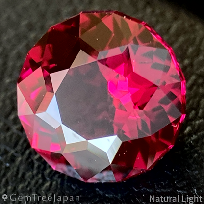 Rhodolite Garnet 1.727ct / Tanzania