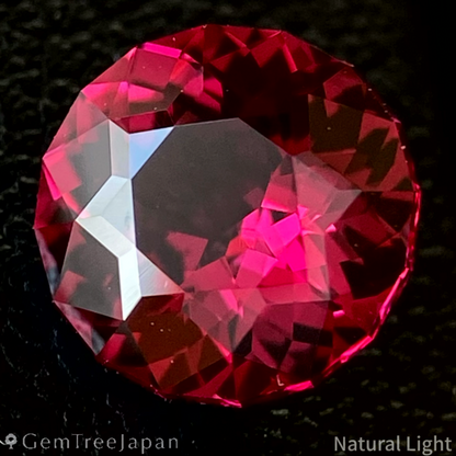 Rhodolite Garnet 1.727ct / Tanzania