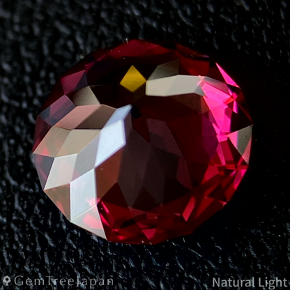 Rhodolite Garnet 1.727ct / Tanzania