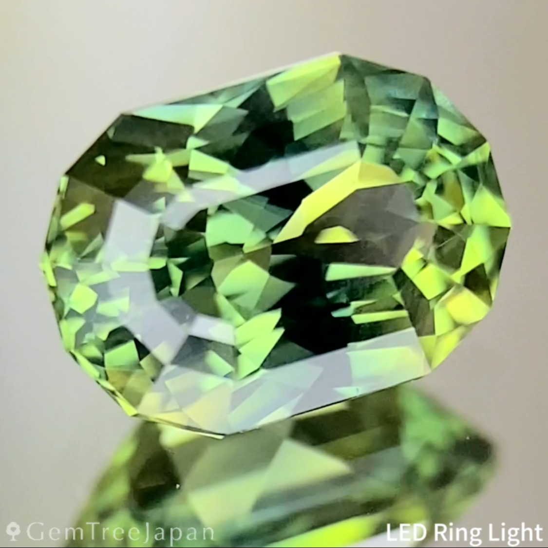 Yellowish Green Sapphire 1.240ct / Nigeria
