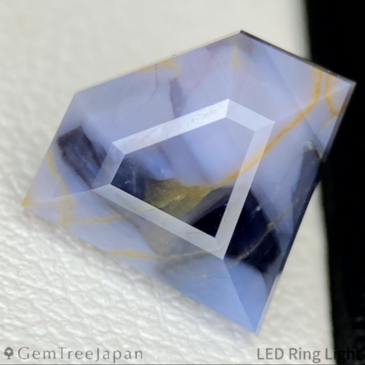 Un-Heat Parti-Color Sapphire 4.150ct / Vietnam