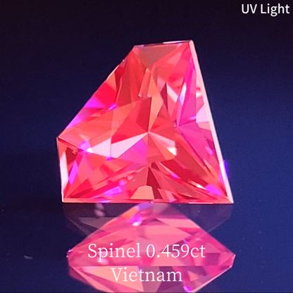 Spinel 0.459ct / Vietnam