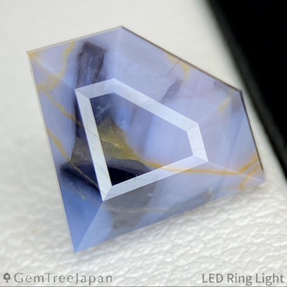 Unheated Parti-Color Sapphire 4.150ct / Vietnam