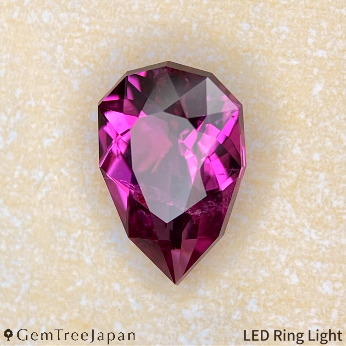 Rubelite Tourmaline 0.94ct / Brazil