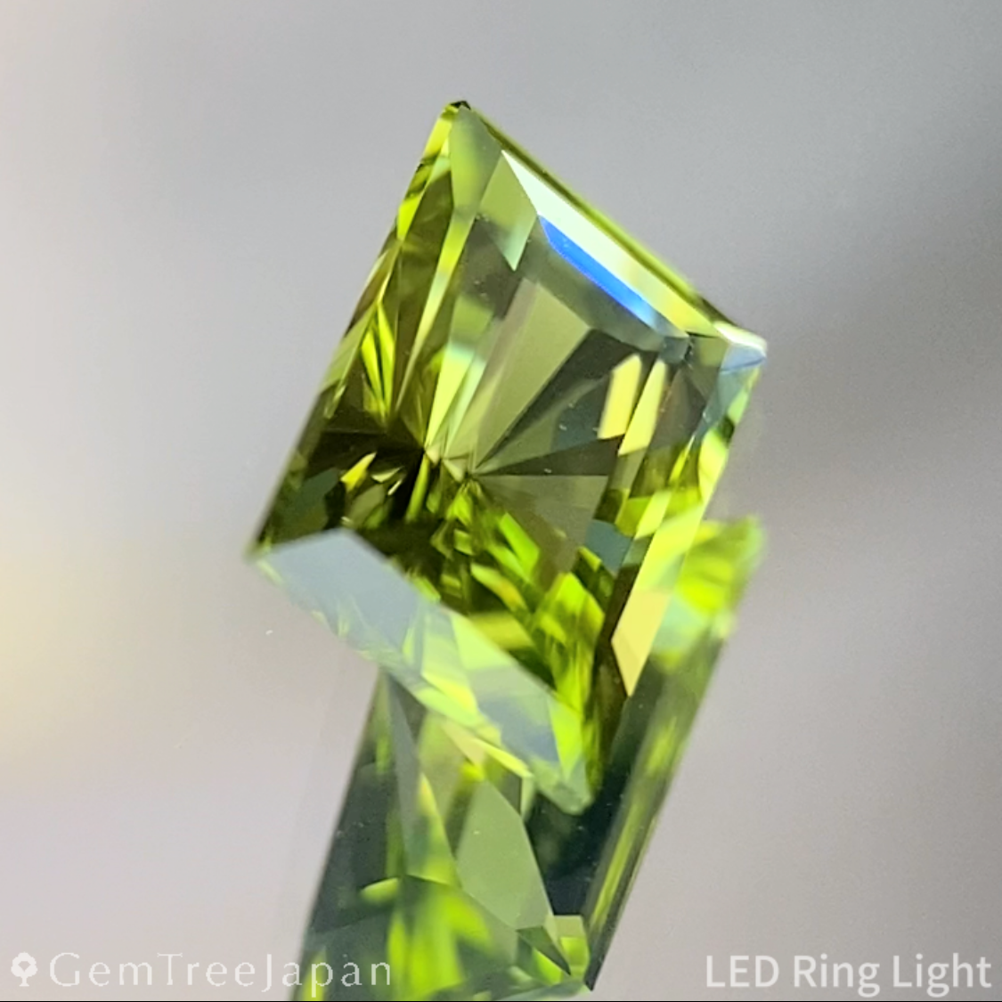 Peridot 0.87ct / U.S.A.