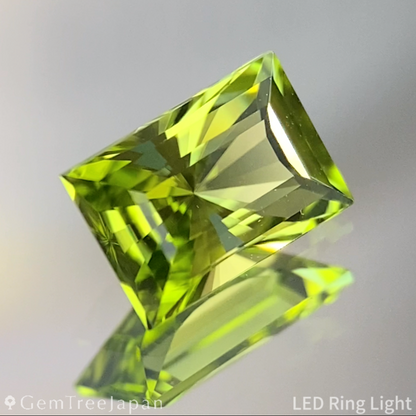 Peridot 0.87ct / U.S.A.