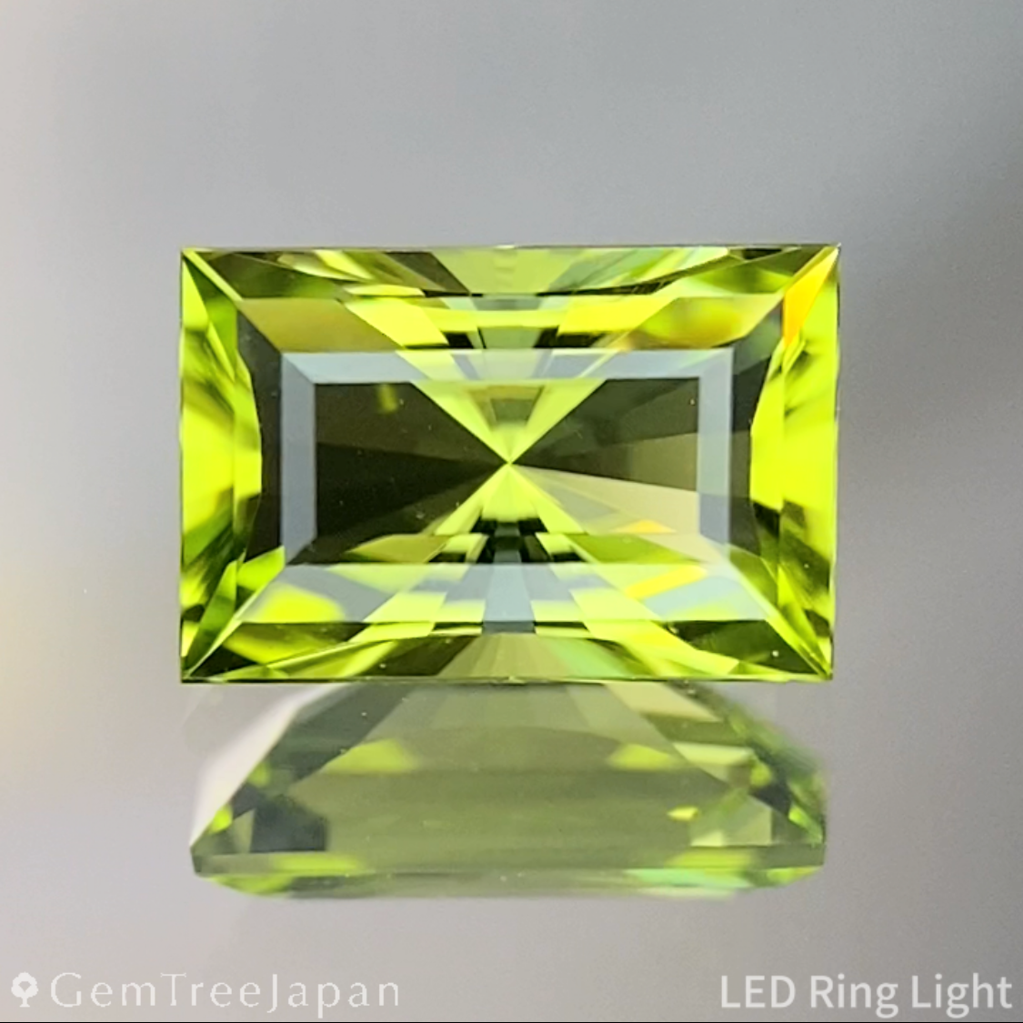 Peridot 0.87ct / U.S.A.