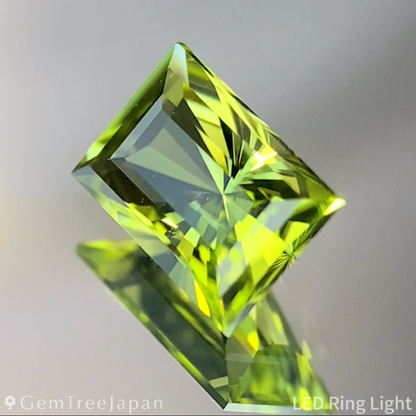 Peridot 0.87ct / U.S.A.