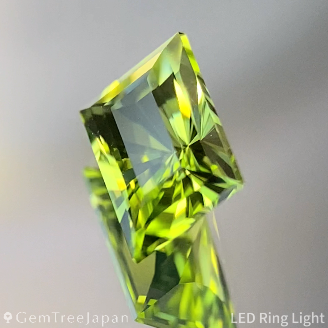 Peridot 0.87ct / U.S.A.