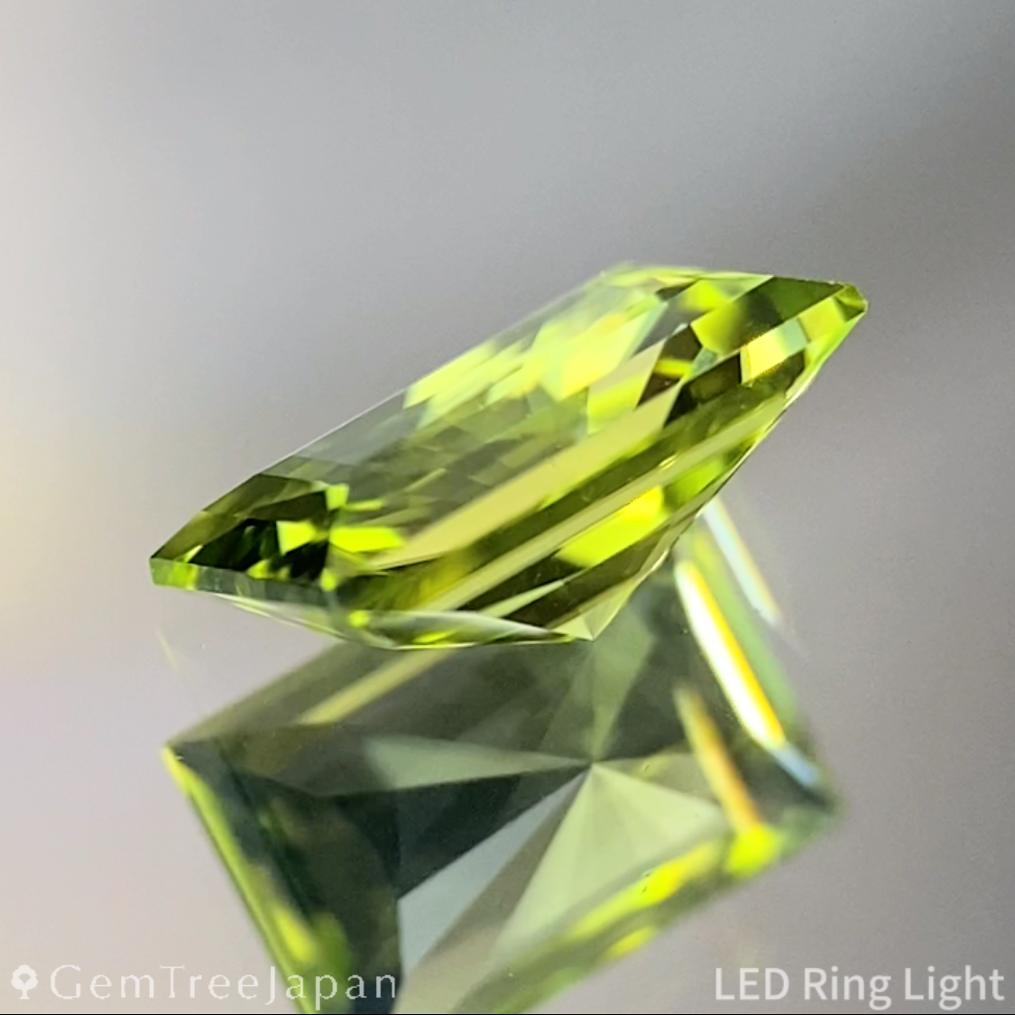 Peridot 0.87ct / U.S.A.