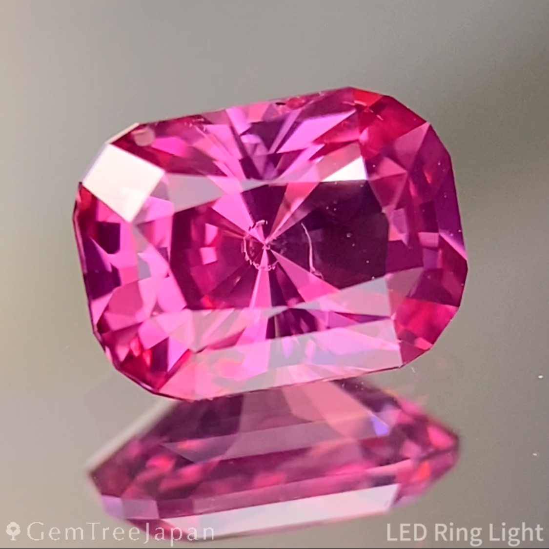 Mahenge Spinel 0.937ct / Tanzania