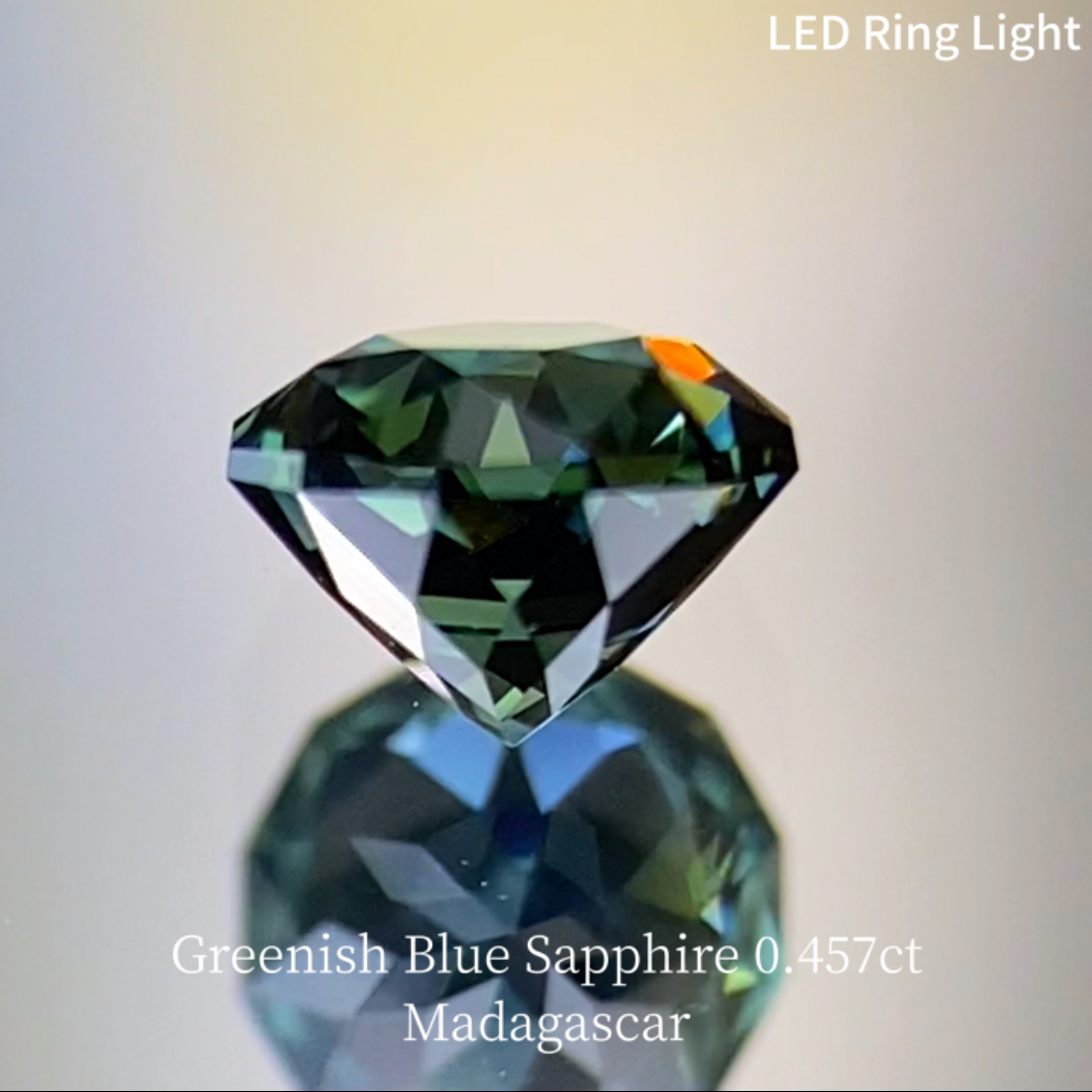 Greenish Blue Sapphire 0.457ct / Madagascar