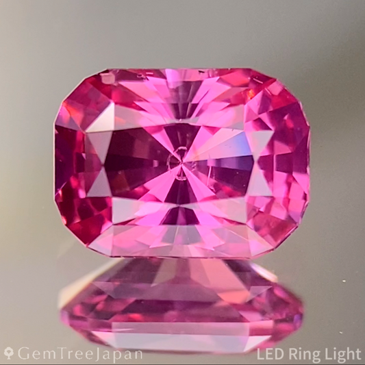 Mahenge Spinel 0.937ct / Tanzania