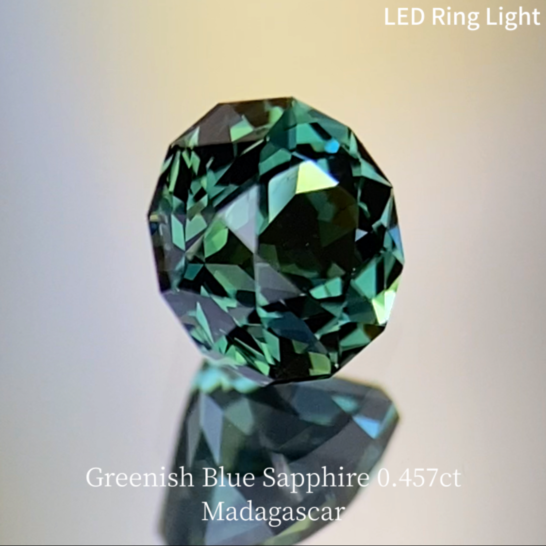 Greenish Blue Sapphire 0.457ct / Madagascar