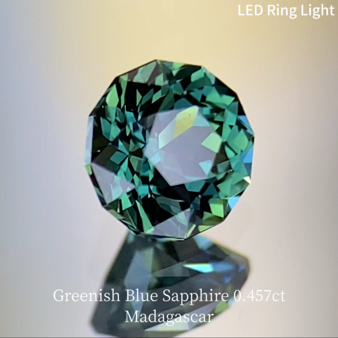 Greenish Blue Sapphire 0.457ct / Madagascar