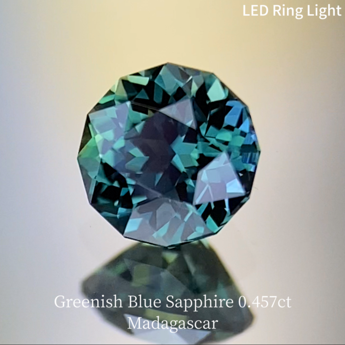 Greenish Blue Sapphire 0.457ct / Madagascar