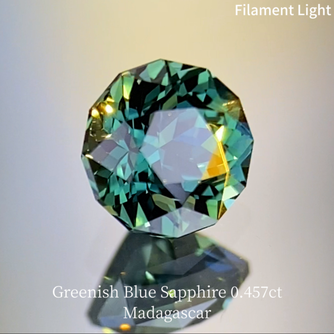 Greenish Blue Sapphire 0.457ct / Madagascar