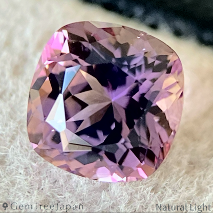 Un-Heat Zoisite 0.760ct / Tanzania