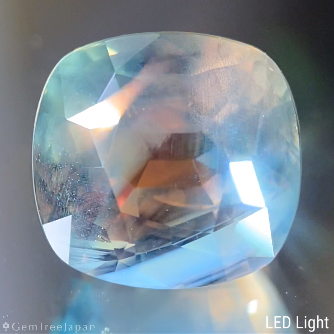 Un-Heat Parti-Color Sapphire 6.533ct / Nigeria