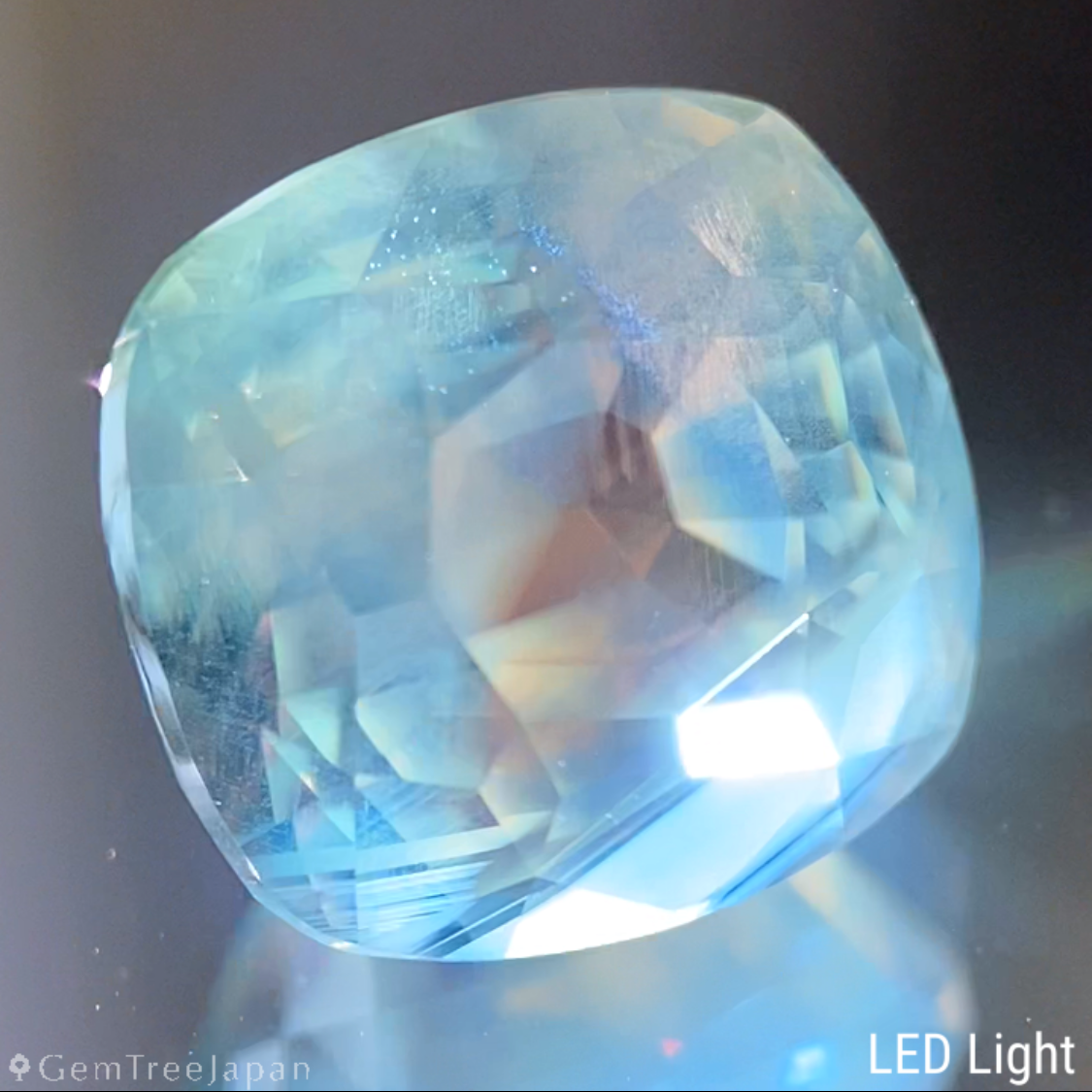Un-Heat Parti-Color Sapphire 6.533ct / Nigeria