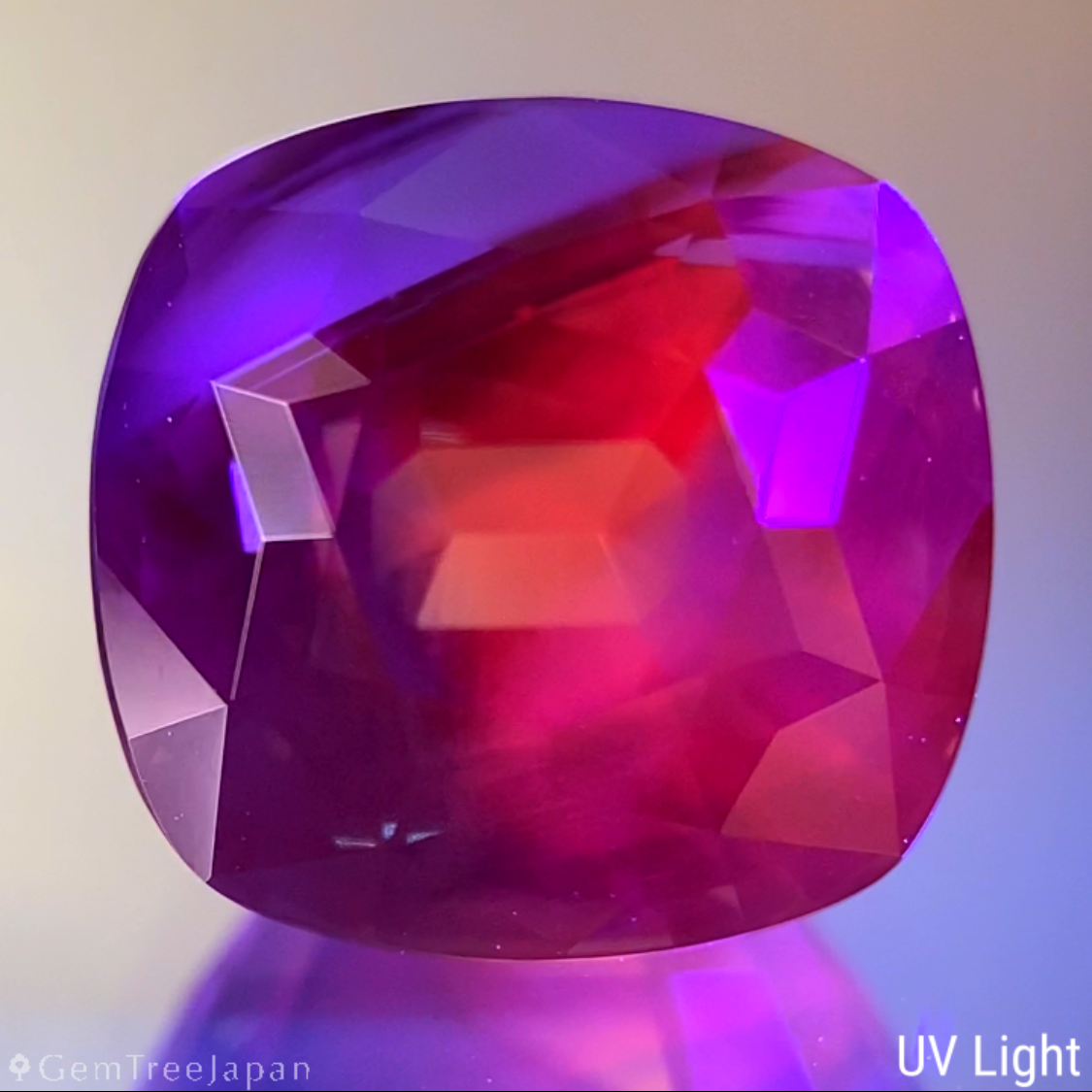Un-Heat Parti-Color Sapphire 6.533ct / Nigeria