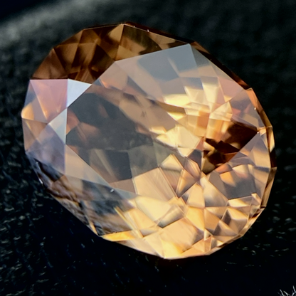 Zircon 2.300ct / Cambodia