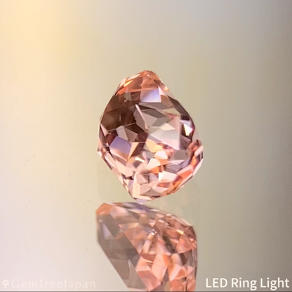 Un-Heat Padparadscha Sapphire 0.324ct / Sri Lanka