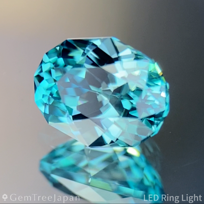 UV Tenebresent Zircon 1.183ct / Cambodia