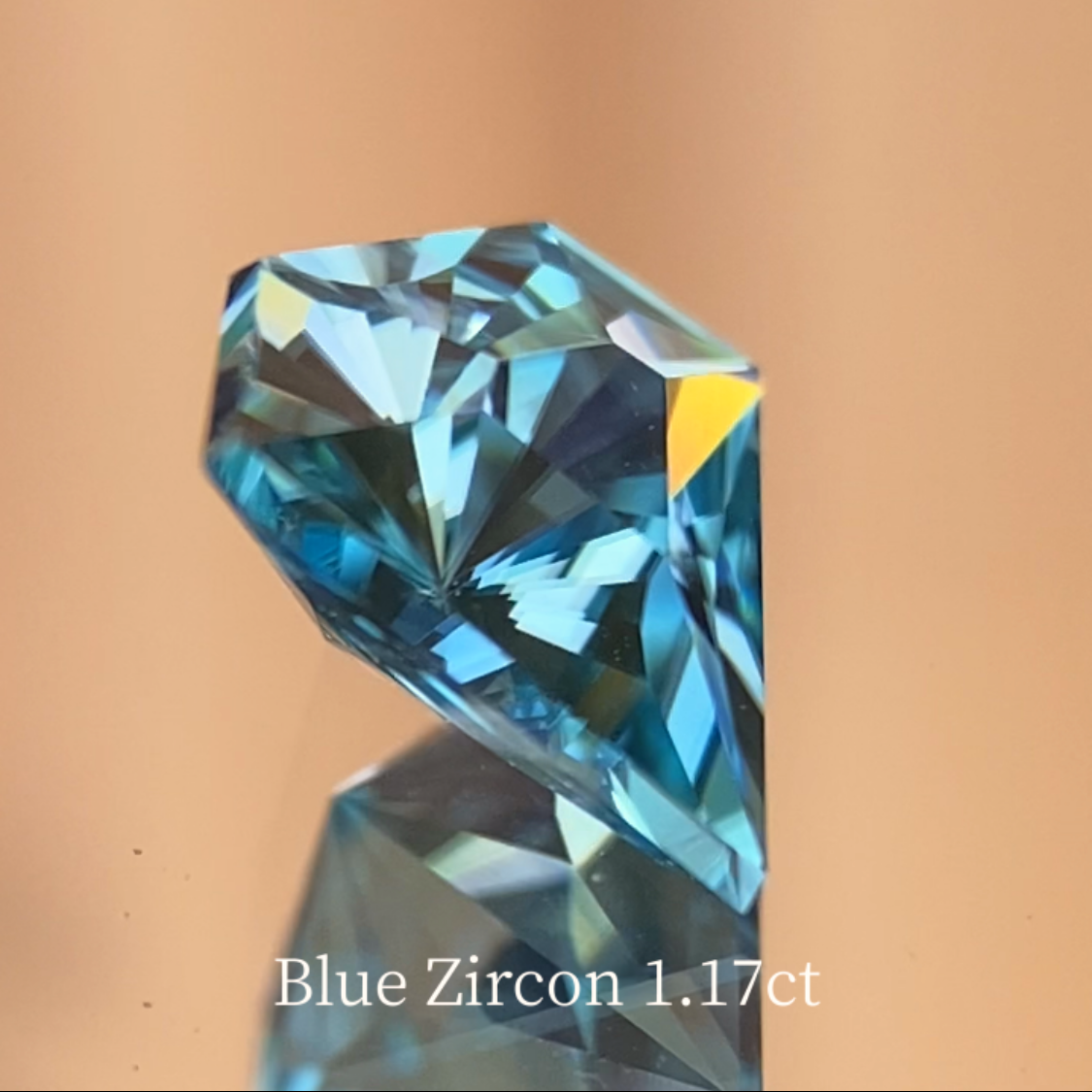 Blue Zircon 1.17ct / Cambodia