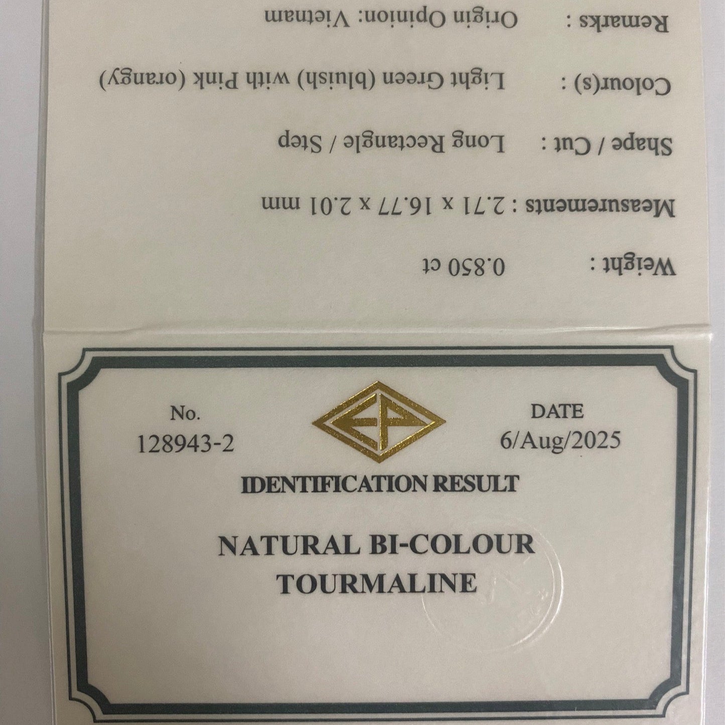 Bi-Color Tourmaline 0.850ct / Vietnam