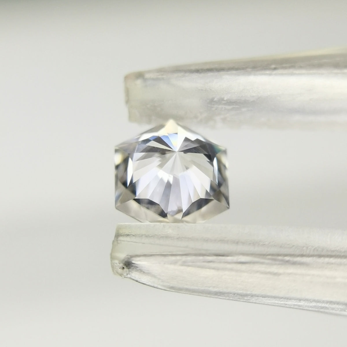 【Trial】“Snowflake” Colorless Zircon 0.39ct / Cambodia