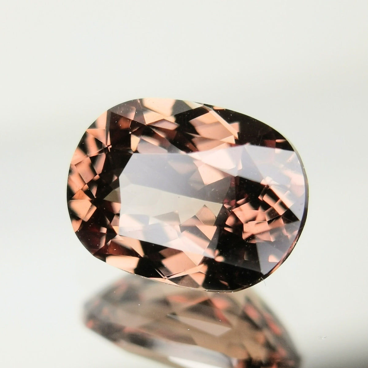 【Trial】Color Change Garnet 1.197ct / Tanzania